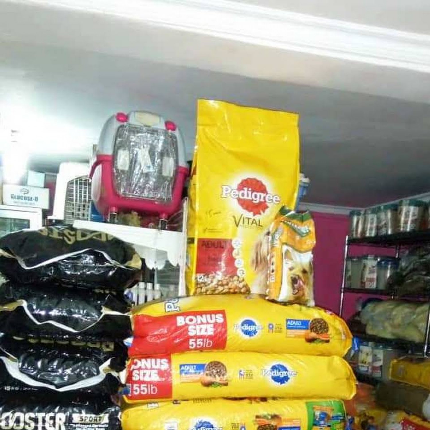 We offer vaccination for your animals, cages also available for sale